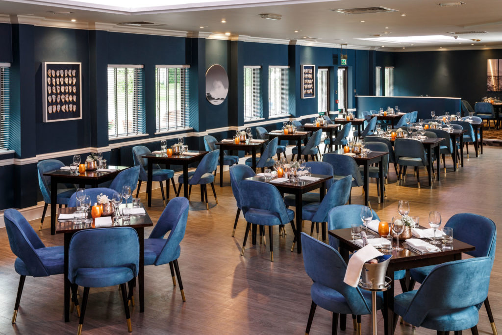 Beautiful Lakeside Restaurant in Swansea Mercure Swansea